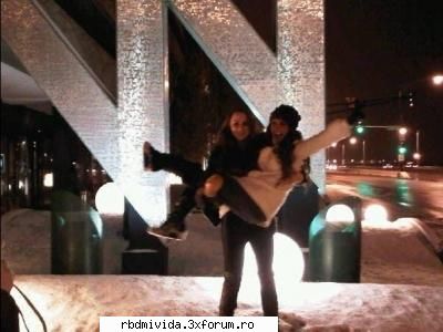 Annie shi prietenii ei in Chicago2009 - unique_girl_annie_tina - ♥♥♥ Anahi♥♥♥