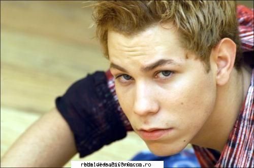 Christian~~~>poze cu ele super - unique_girl_annie_tina - ♥♥♥Christian♥♥♥