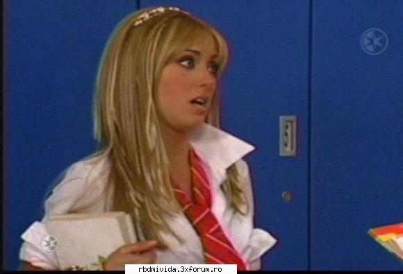 e cea mai cool annie - e mumoasa befq mult mult - ♥♥♥ Anahi♥♥♥