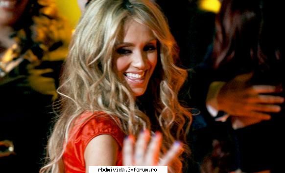 e cea mai cool annie - mumushica nu-i asha? :D :D :D - ♥♥♥ Anahi♥♥♥