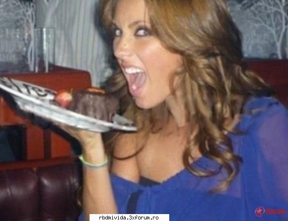 e cea mai cool annie - punetzi si voi poze cool - ♥♥♥ Anahi♥♥♥
