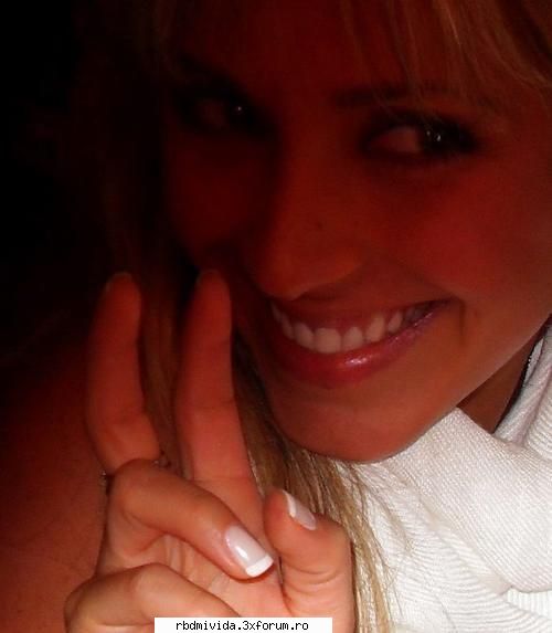 e cea mai cool annie - unique_girl_annie_tina - ♥♥♥ Anahi♥♥♥