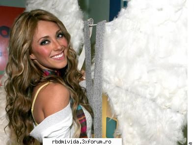 e cea mai cool annie - unique_girl_annie_tina - ♥♥♥ Anahi♥♥♥