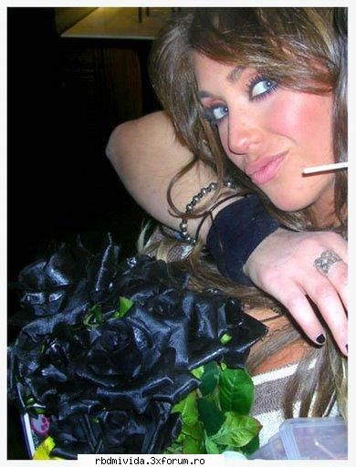 e cea mai cool annie - unique_girl_annie_tina - ♥♥♥ Anahi♥♥♥