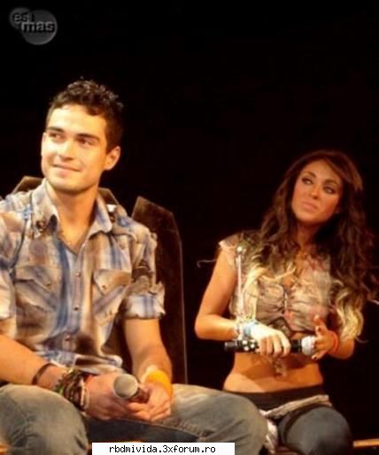sunt super - unique_girl_annie_tina - ???Anahi&Poncho???